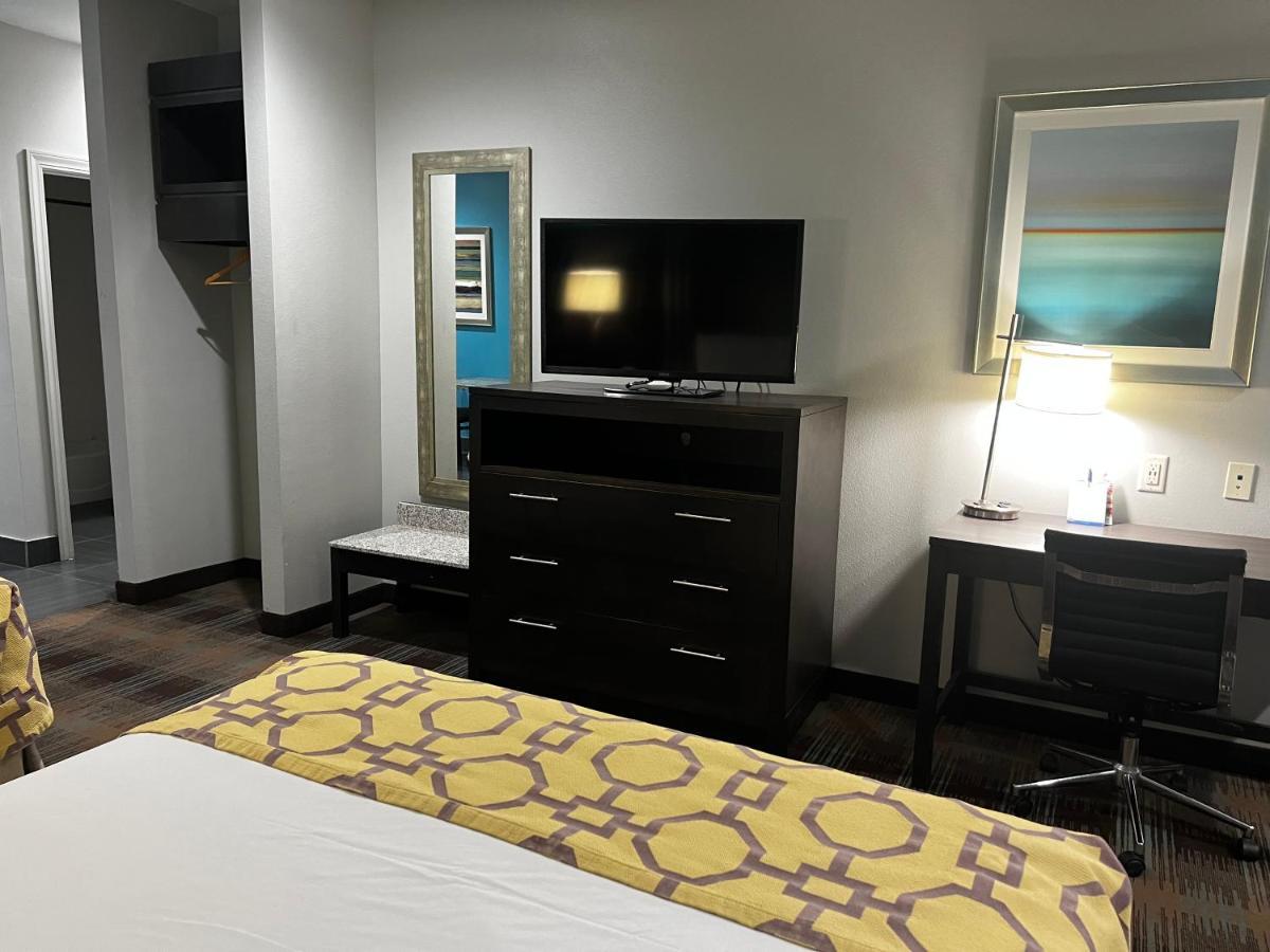 Baymont By Wyndham College Station