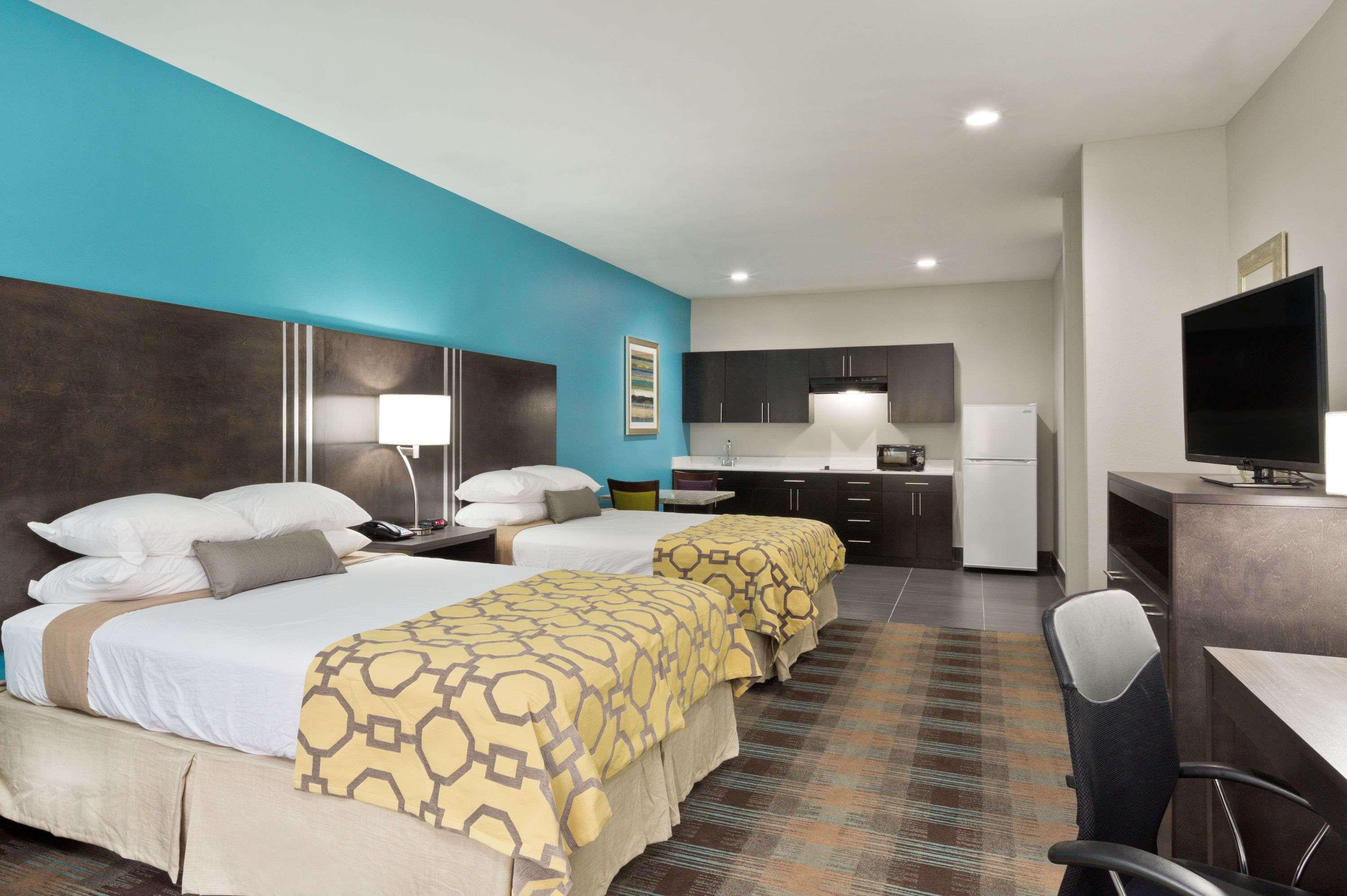 Baymont By Wyndham College Station