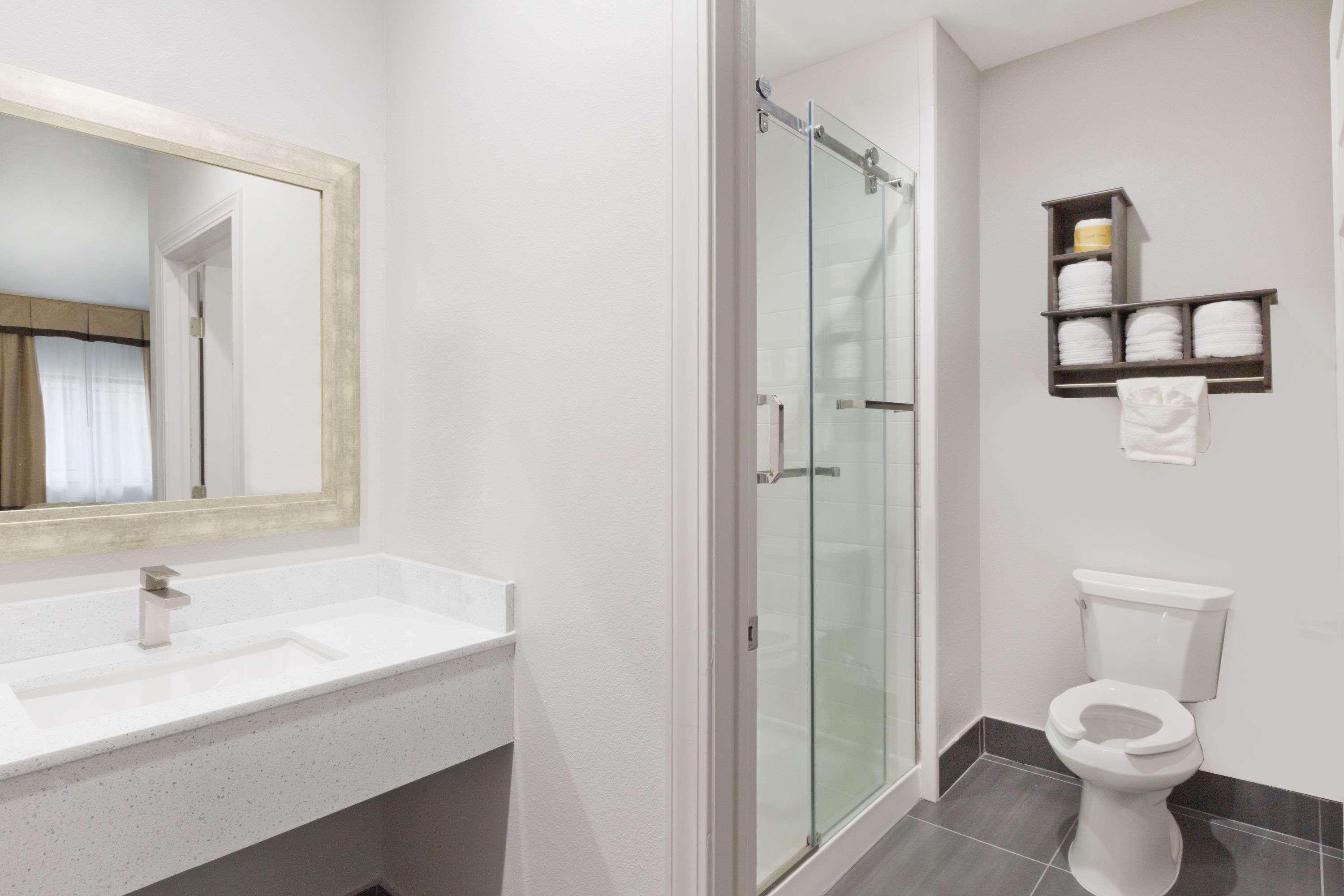 Baymont By Wyndham College Station 3*
