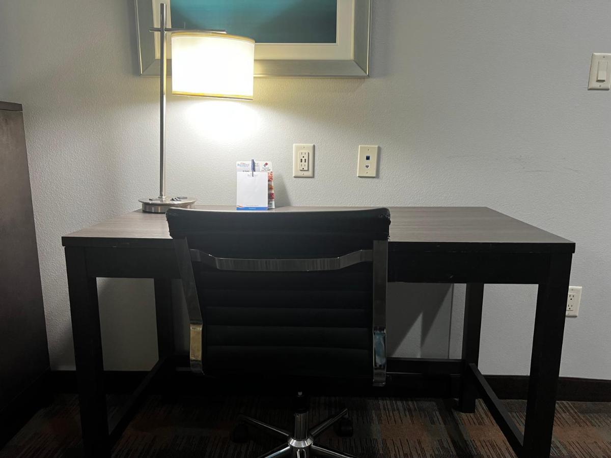 Baymont By Wyndham College Station